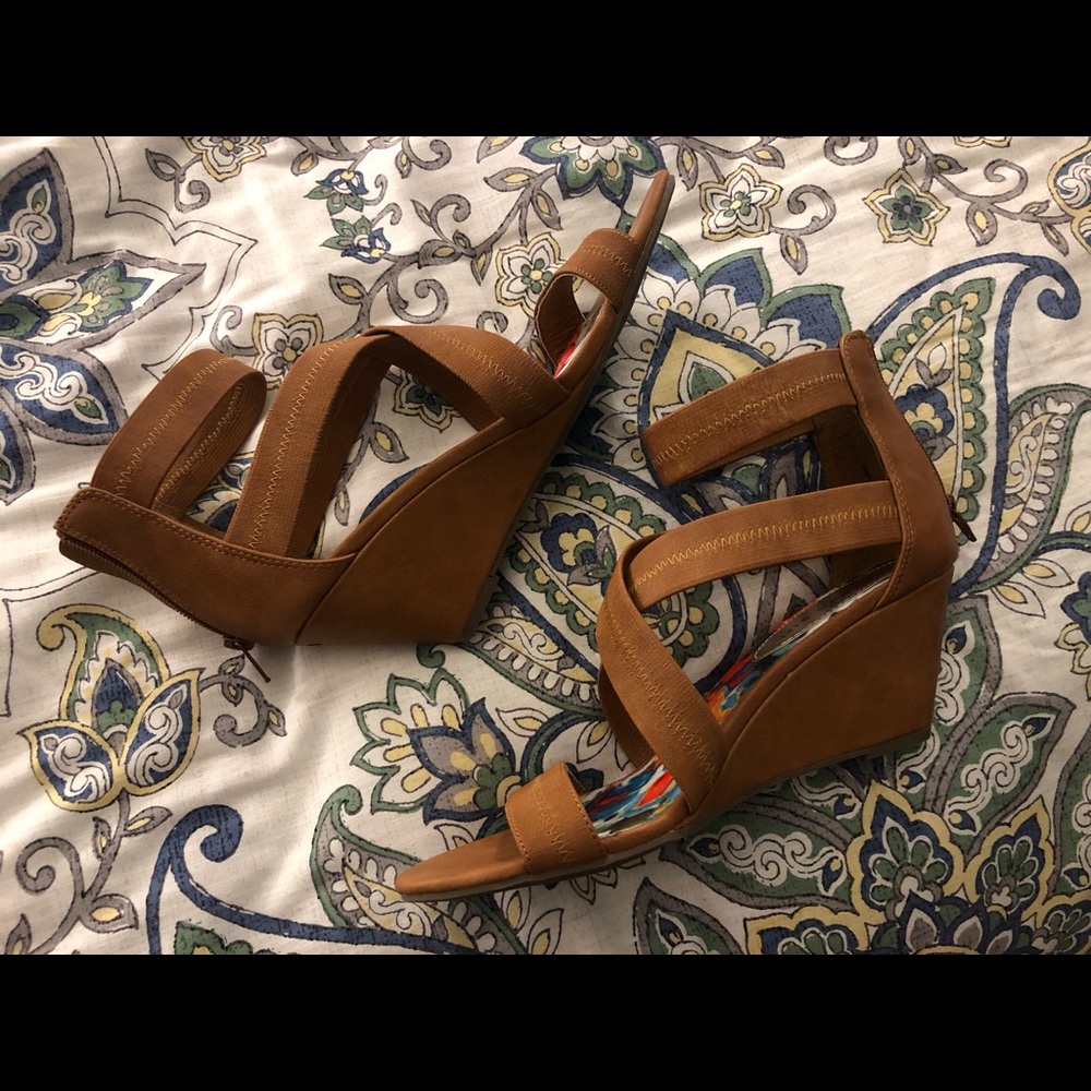 *NEW*Madden Girl Sandals, Size 10
